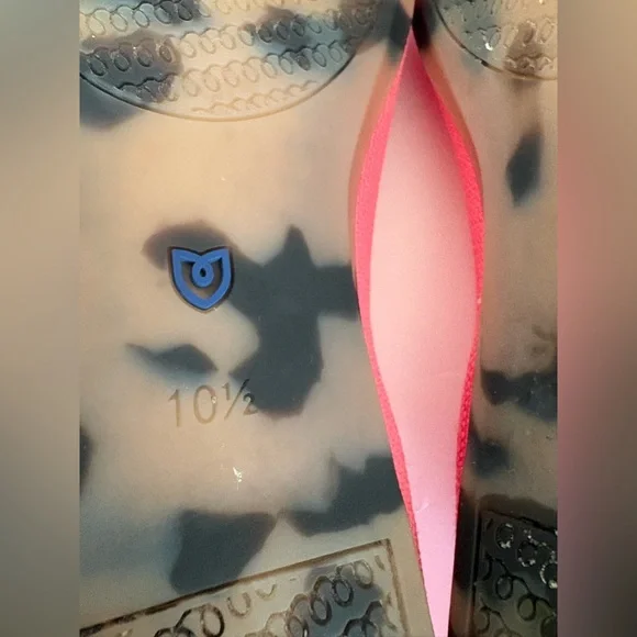 Rothy's Vibrant Pink round toe Flats 10.5 - Picture 7 of 9